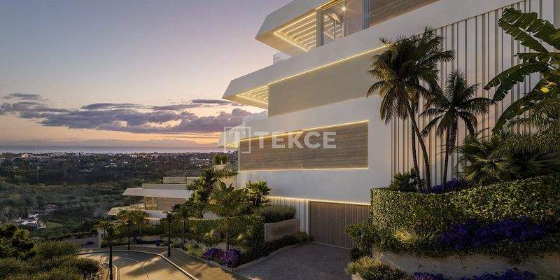 Homes with Sea Views Close to Marina in Benahavís Málaga
