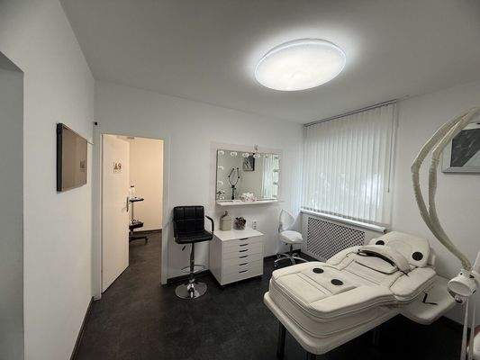 Behandlungsraum 2 Bild 1