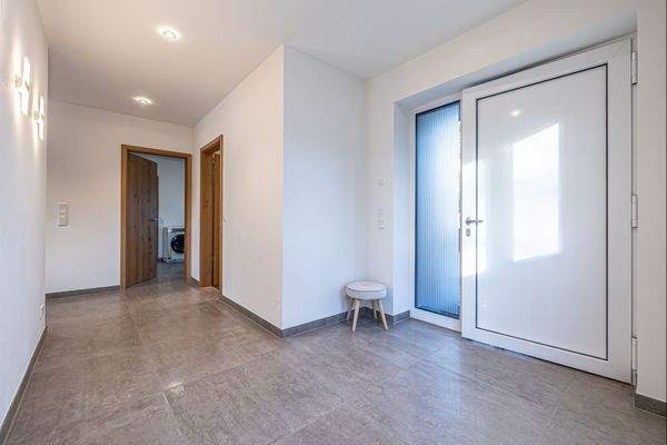 Erdgeschoss - Eingangsbereich