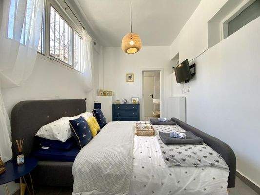 Wunderschön Renovierte Villa mit Meer- und Bergblick zum Verkauf in Xirosterni