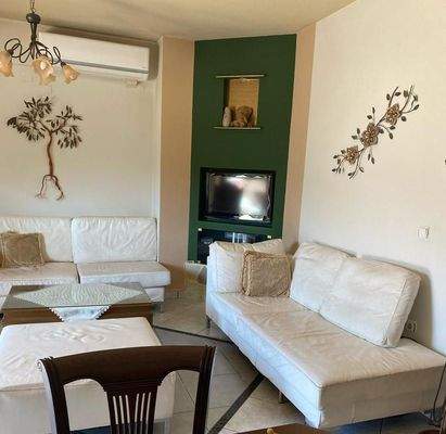 Kreta, Voukolies: Möblierte Wohnung im ersten Stock zu verkaufen