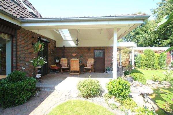 Zwei der drei überdachten Terrassen