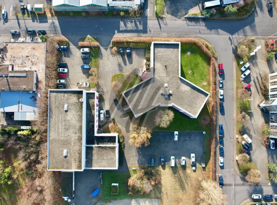 INFOS UNTER: 06171-586000