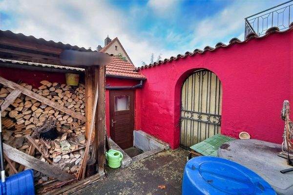 Zugang Garage und Garten