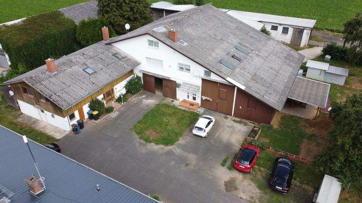 Stall und Nebengebäude