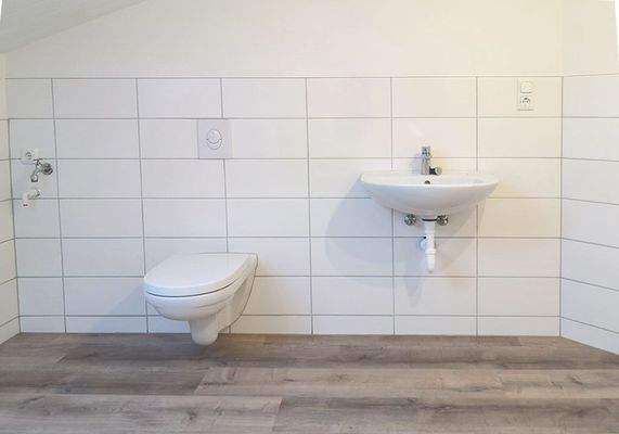 WC u. Waschbecken WE6