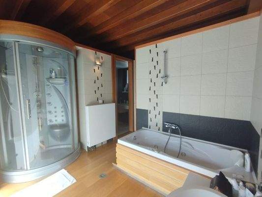 Kreta, Stalos: Luxuriöse Villa mit Meerblick in Strandnähe zu verkaufen