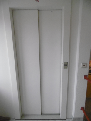 Aufzug Treppenhaus Bild 1.png