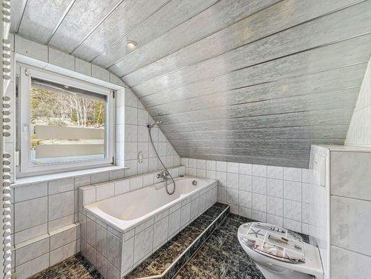 Badezimmer Dachgeschoss