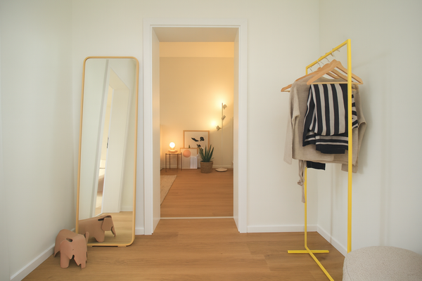 Ankleidebereich/ Flur Schlafzimmer