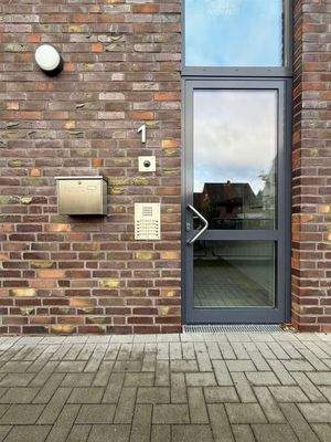 Hauseingang Nr. 1 (Haus D)