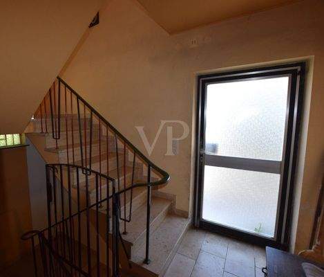 Haustür/Treppenhaus