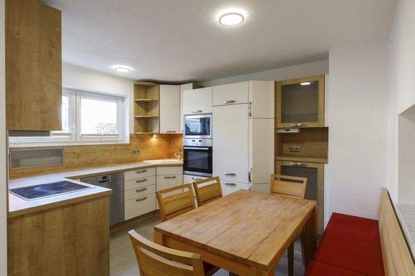 Küche mit Essbereich