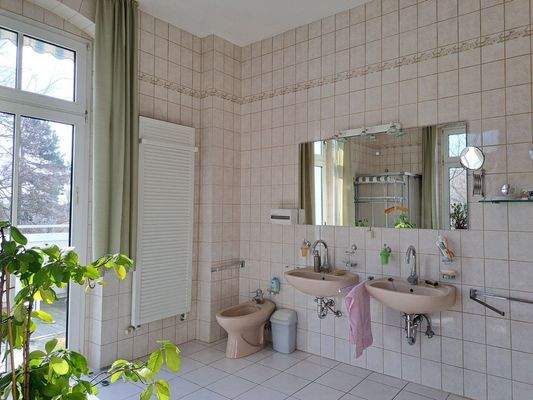Bad im Obergeschoss