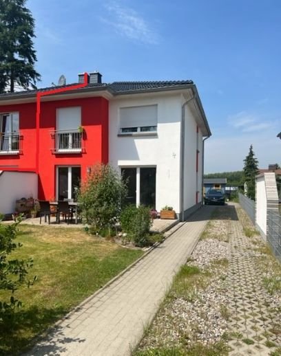 Moderne Doppelhaushälfte in Rostock Stadtweide mit Energiebedarf A++