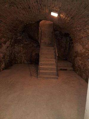 Treppe vom 1. UG ins 2. UG