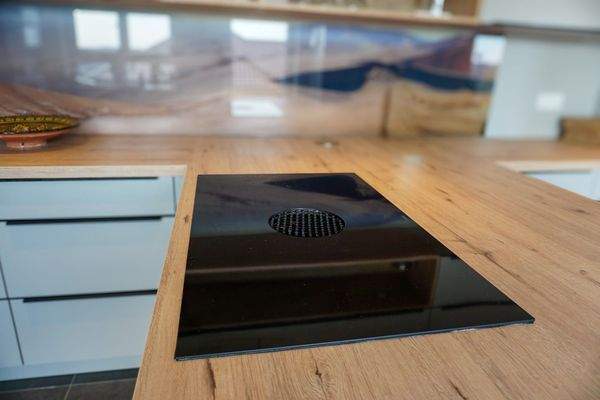 Kochfeld mit integriertem Dunstabzug