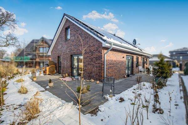 Ansicht des modernen Einfamilienhauses