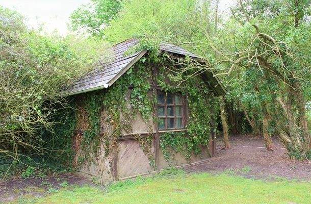 Verwunschenes Gartenhaus