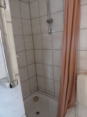 OG: Bad / Dusche