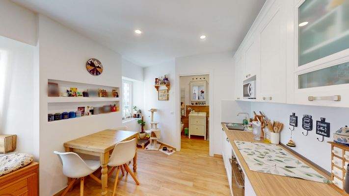 Immobilien-Wohnung-zu-kaufen-gesucht-Meran-Merano-Monolocale-vendesi-verkaufen-zu-Einzimmerwohnung-1-Zimmer-Wohnung-saniert-ristrutturato