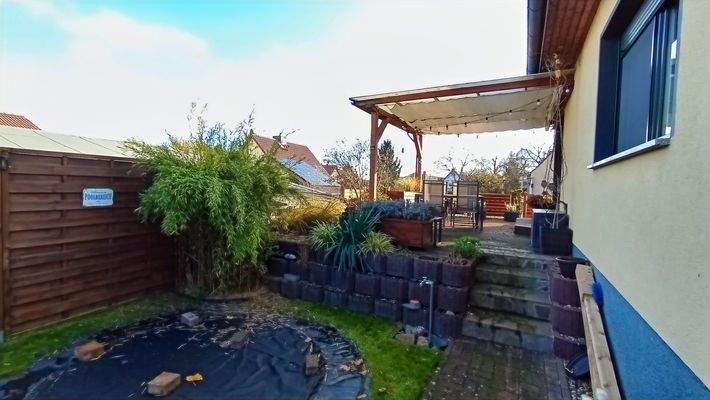 Außen 9 - Poolstellplatz & Zugang Terrasse