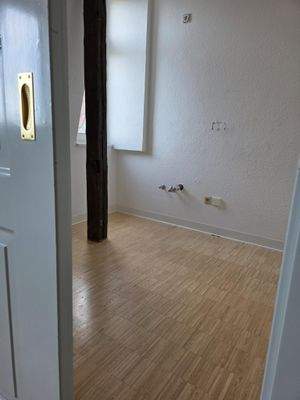 Küche mit Schiebetür