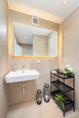 Badezimmer Ansicht 1