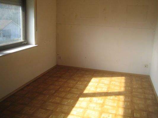 Kinderzimmer / Büro OG