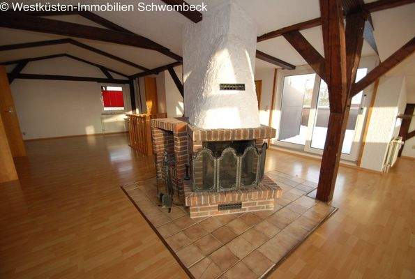 großer offener Kamin