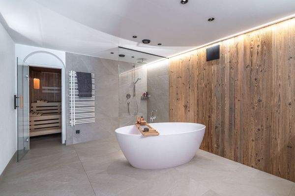 BADEZIMMER MIT SAUNA