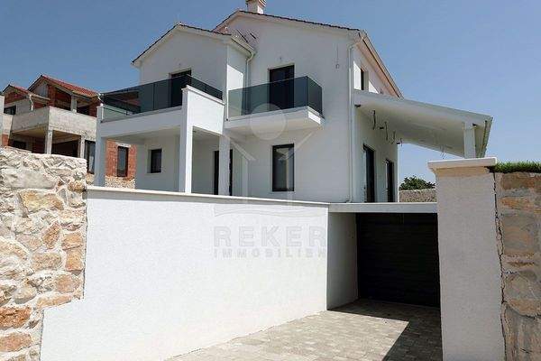 Ihr geliebtes Fahrzeug steht sicher in der Garage