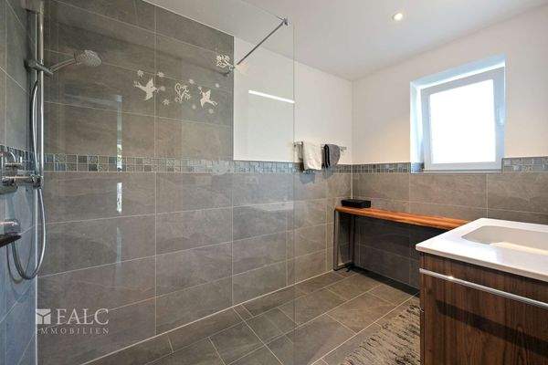 UG 2. Bad mit Dusche