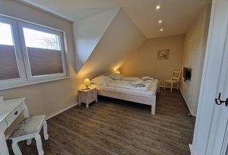 Schlafzimmer 1 Foto2.JPG