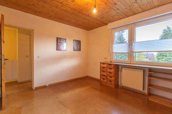 Kinderzimmer mit Einbauschrank