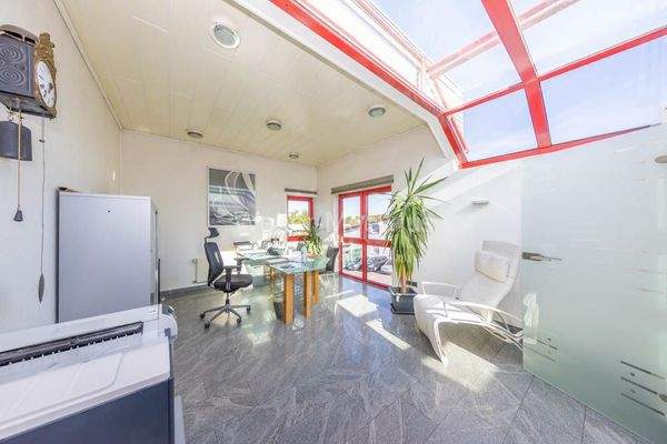 3396 Bürotrakt Büro OG a