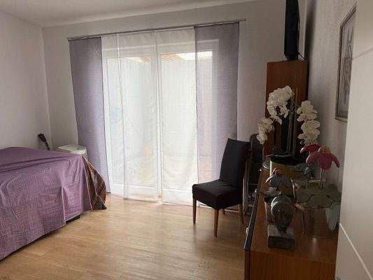 Wohnung -Schlafzimmer.jpeg