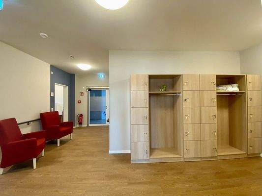 8) Begegnungsfläche