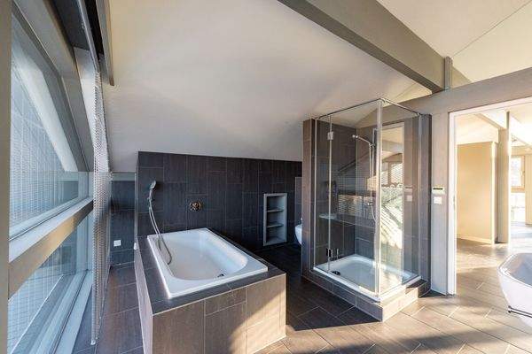 Vorderhaus Badezimmer