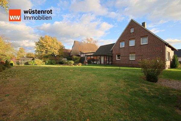 Rückseite mit Garten