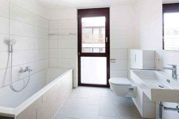 Wohnanlage Am Emsbach II, Hohenems - Badezimmer Top B3