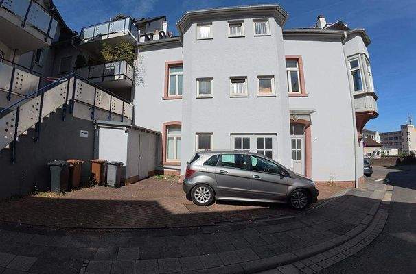 STellplatz,Abstellraum aussen und Eingang , + Eing