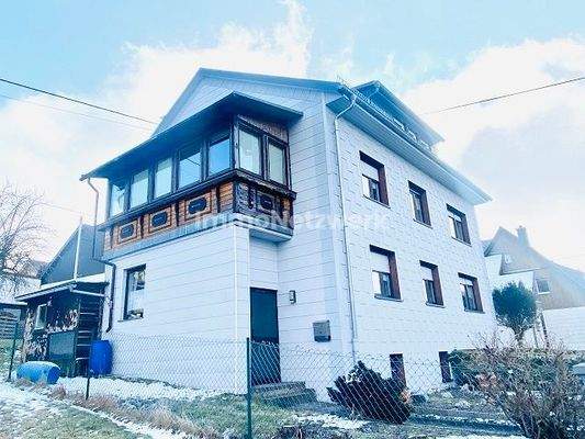 Außenansicht mit Nebeneingang