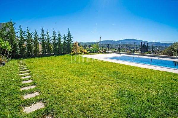 Detached Sea-View Villa with Private Pool in İzmir Urla