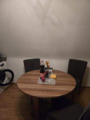 Essbereich mit Tisch