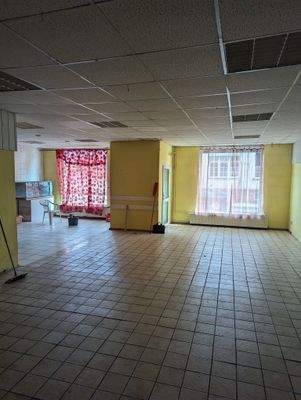 Nebengebäude Richtung Eingang