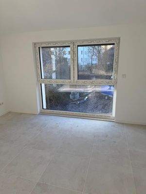 6b27bc52-d1b7-4632-a409-7f885366705a