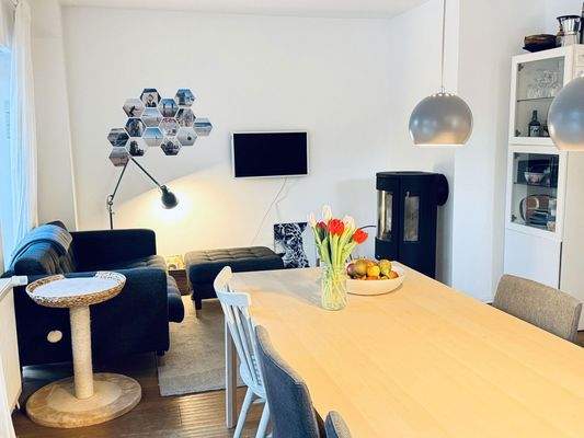 Wohnküche mit Kamin