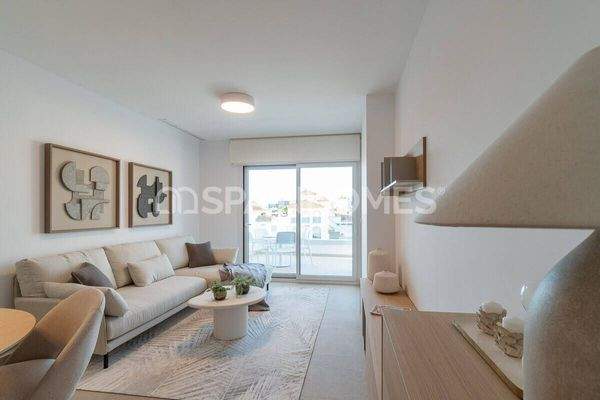 Elegant Apartments a Stones Throw from the Beach in Orihuela