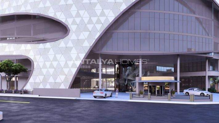 Shops in Automotive-Focused Commercial Center in Antalya